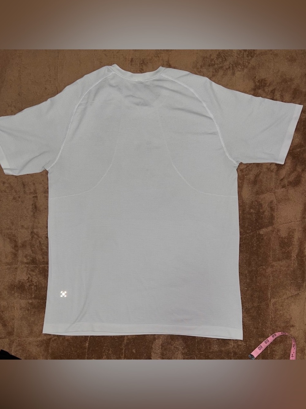 lululemon athletica Men's "Live in Practice" Seamless Short-Sleeve T-Shirt Large